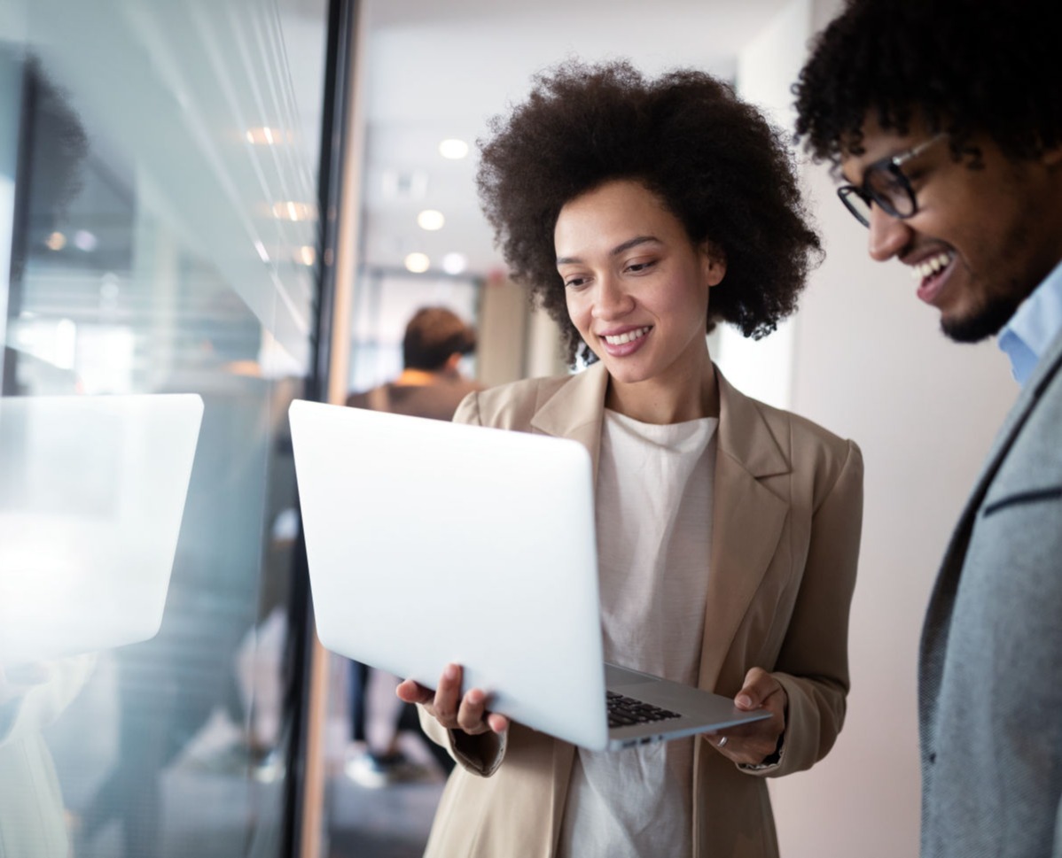 diverse_business_people_taking_team_photo